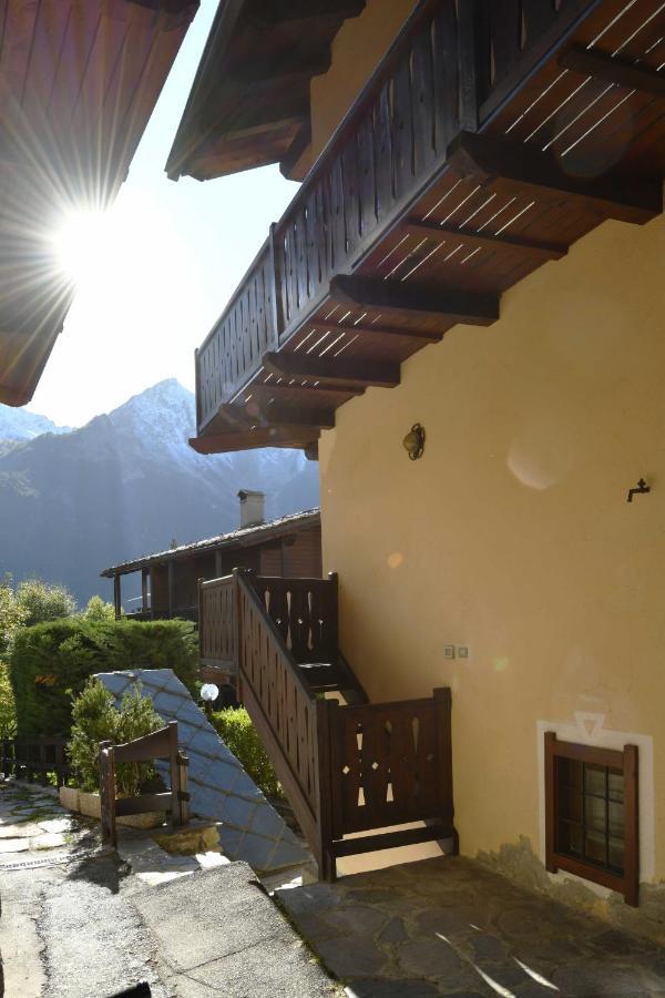 Maison I Love Mont Blanc Courmayeur Buitenkant foto